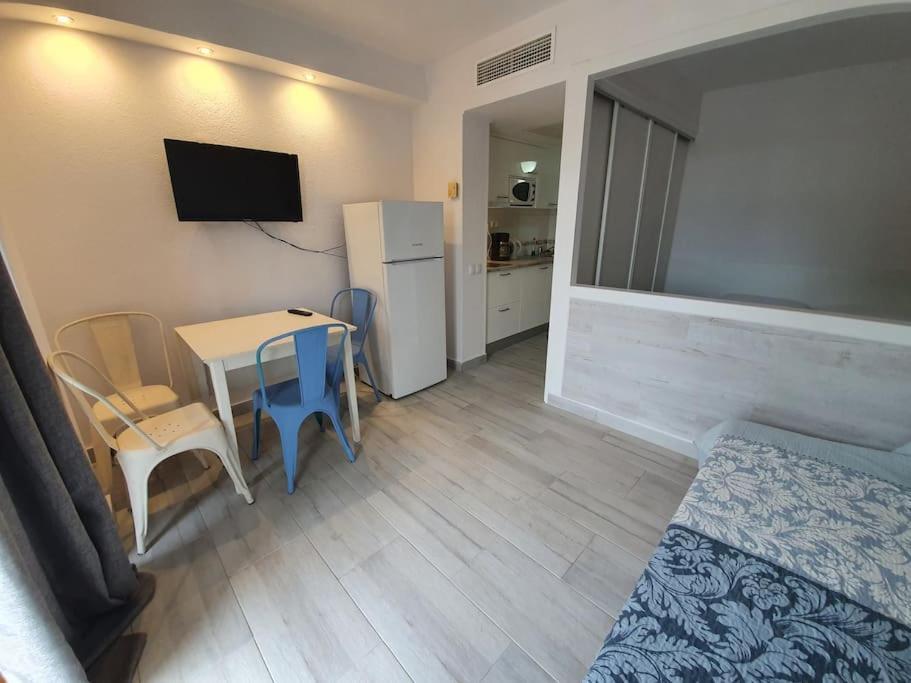 Estudio Pacific Salou, Playa 300M! Bagian luar foto